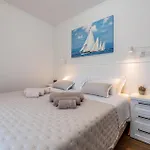 Holiday home Cozy In With Sauna Pakostane