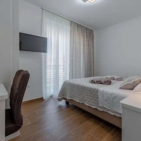 Cozy In With Sauna Dom wakacyjny Pakoštane